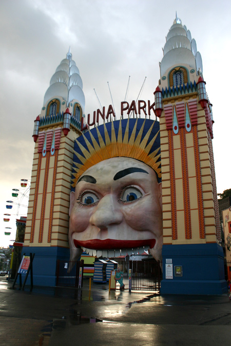 luna park entrance